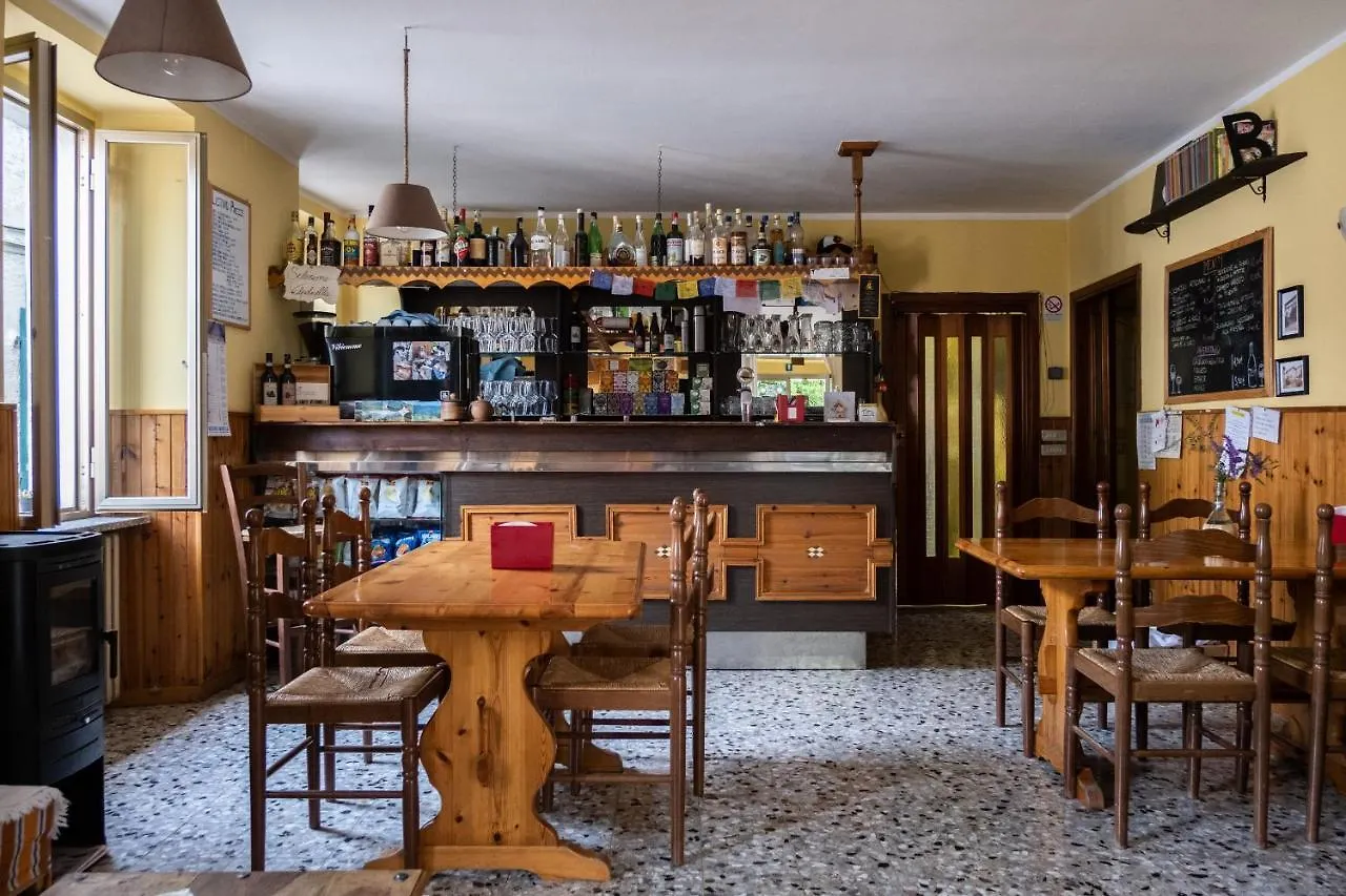 Locanda Genzianella Gargnano Couette-café
